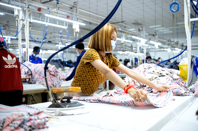 Decent Work/Social & Labour Standards Decent Work/Social & Labour Standards